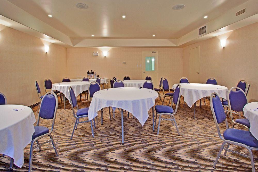 Holiday Inn Express Yorkton East By Ihg Kültér fotó